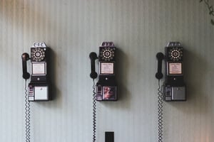 old-phones-telephones.jpg